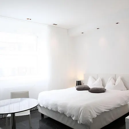 Visionapartments Cramerstrasse 2-6 - Self Check-in * Zürich